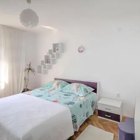 別荘 Amazing Home In Suhac